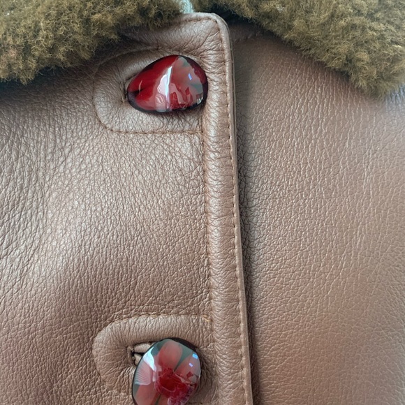 Quality fur trim winter jacket - Picture 2 of 4